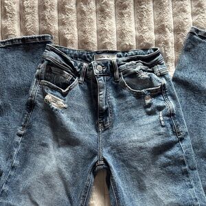 Stylish Distressed Blue Ankle Jeans